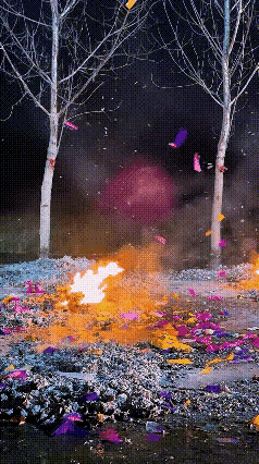 谁懂啊！等了这么久，他居然真的带着大家期待的红色身影回来了！之前粉丝说他穿红、紫