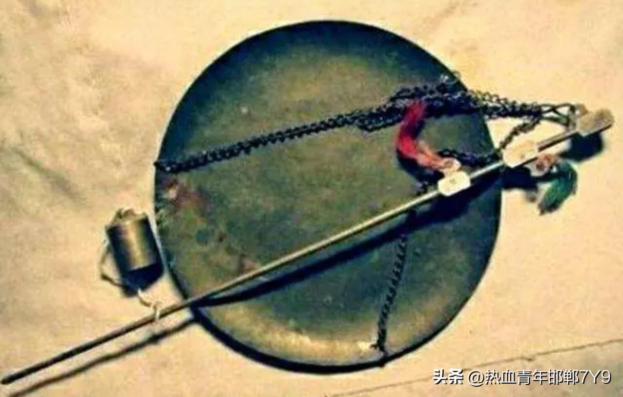 几十年前，无论是奶奶、外婆还是母亲，他们那个年代一直是十两、十六两秤并用的，所谓