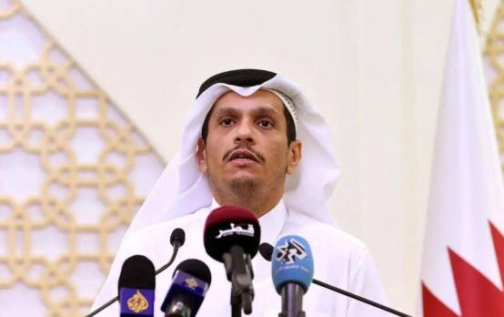 离谱，特朗普记者会疯了？3架美军战机被击落，他竟然笑着说是小意外。
 
当地时间