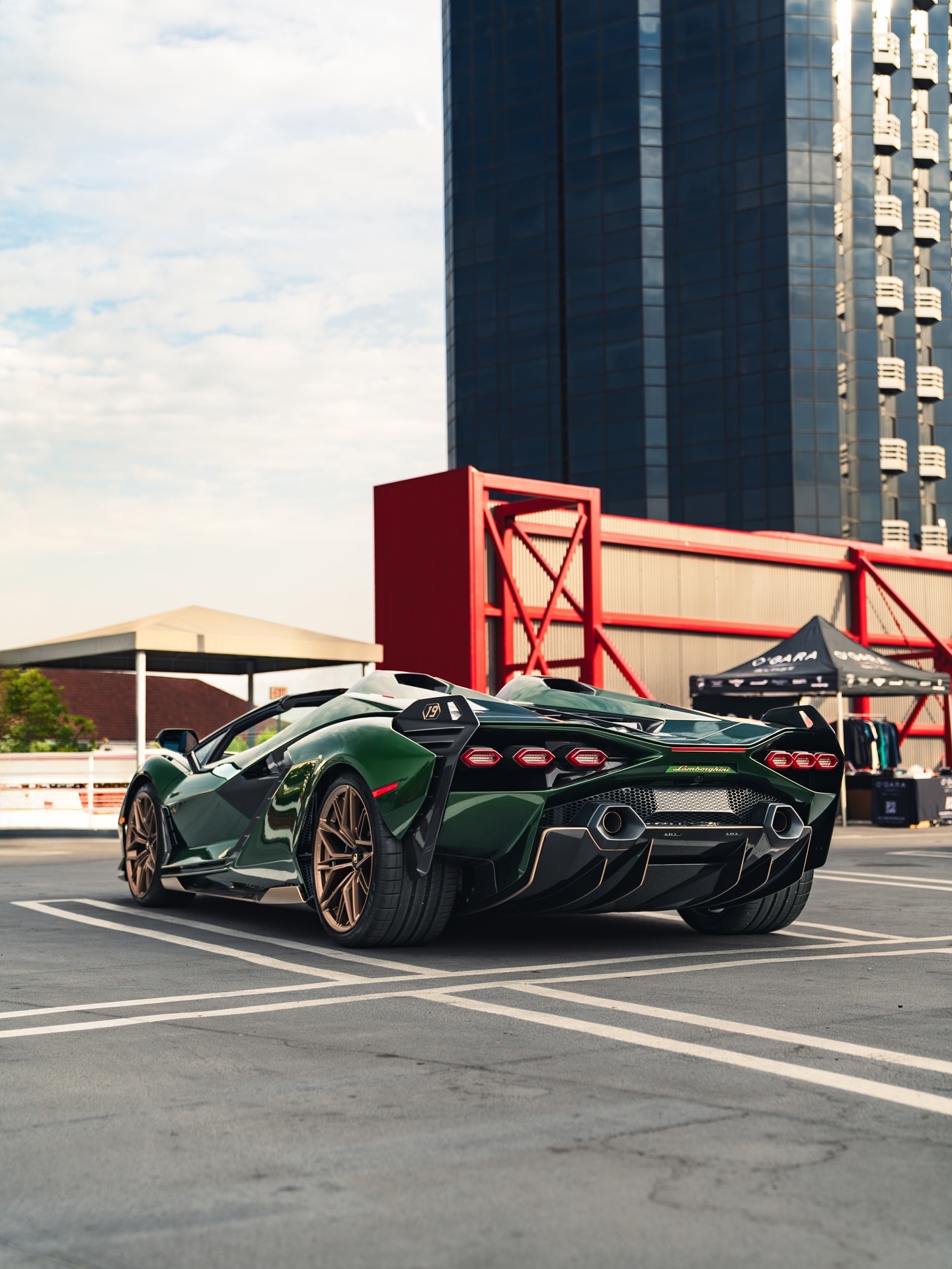 无可否认，Sunset GT回归的明星之一：兰博基尼Sián Roadster—