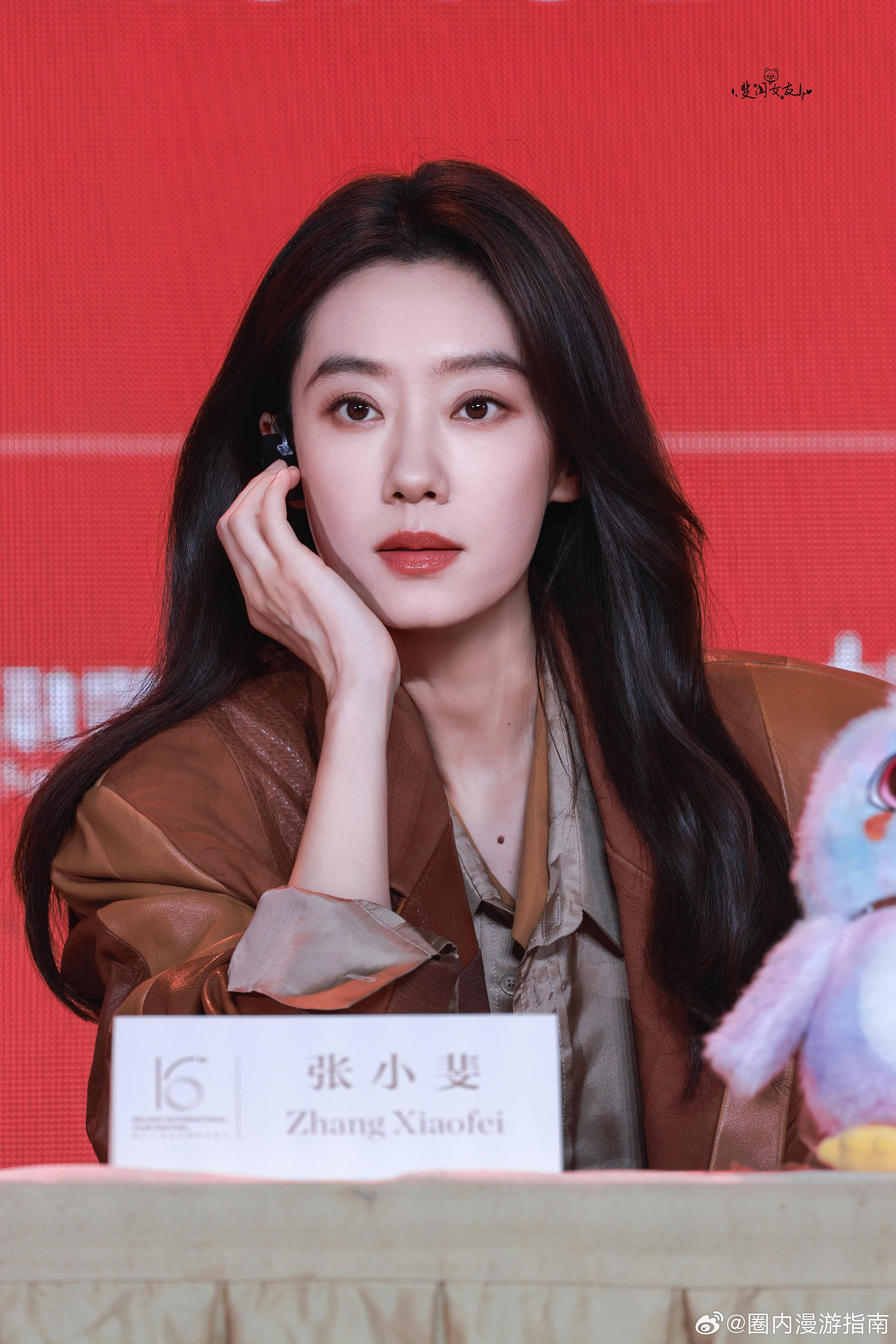 张小斐开盘领衔主演小斐终于等到好角色了！《开盘》开机，正午阳光出品，张微从核心岗