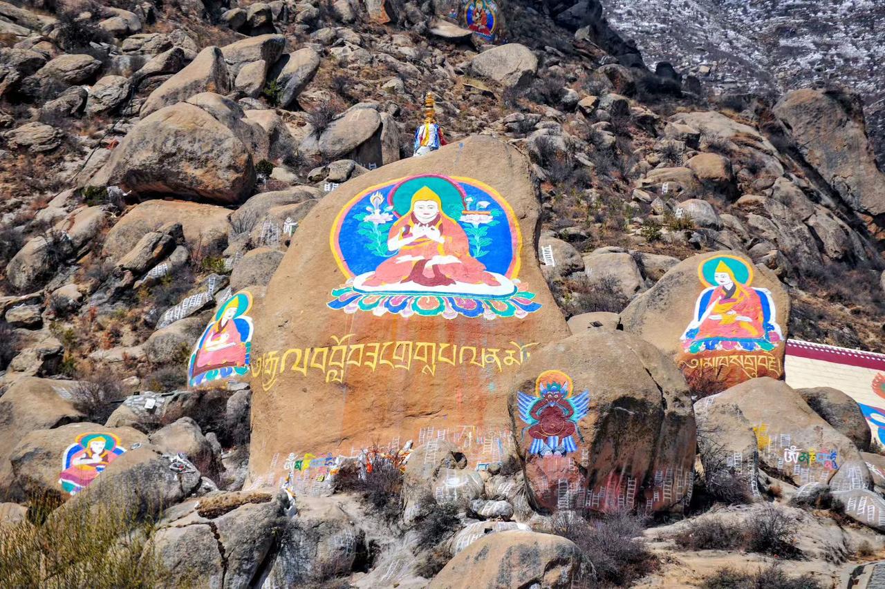 建言：非常时刻施非常之策 稳股市护经济强信心
 
当前资本市场处于关键阶段，建议