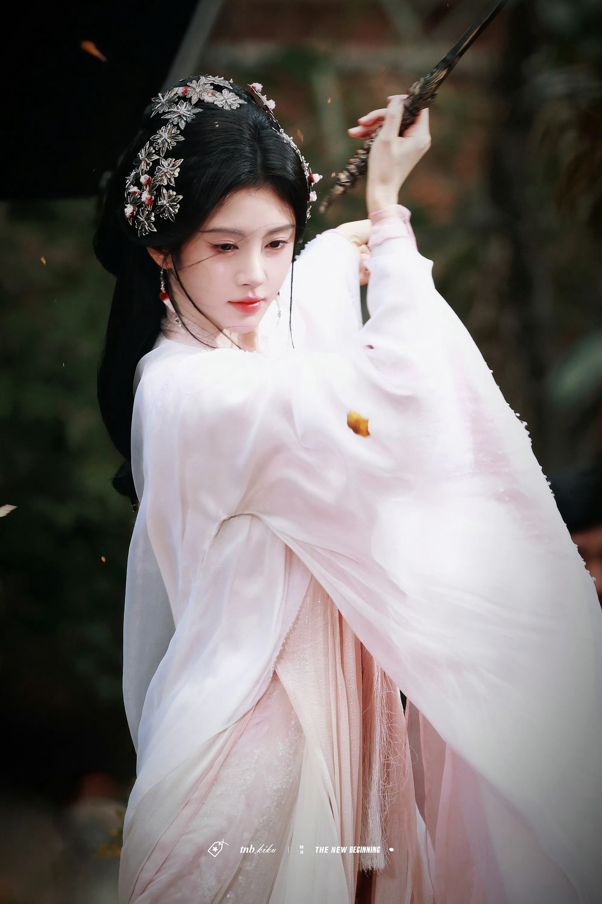 橘子早安趴  露芜衣你好美[抓狂][抓狂][抓狂] 鞠婧祎[超话]  