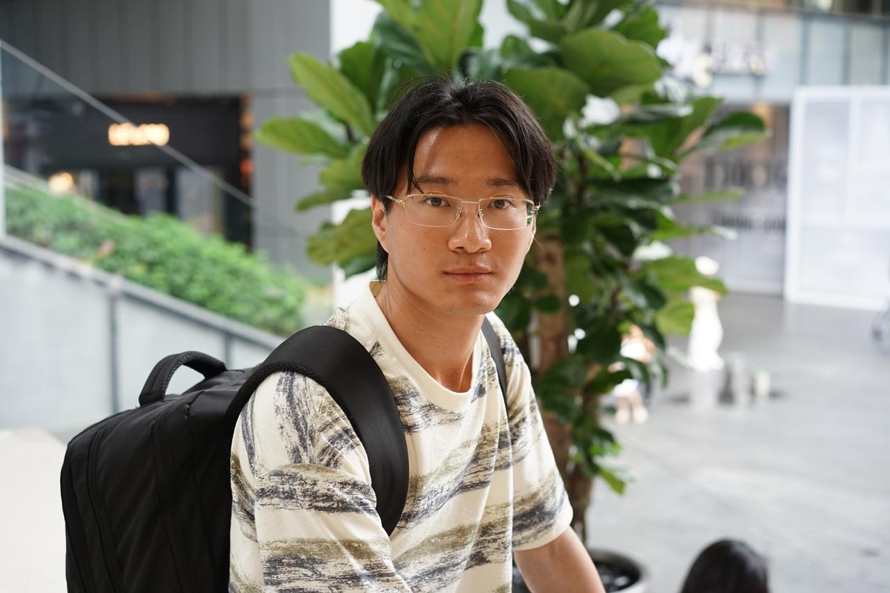 在深圳偶遇这个来旅游的小伙，真是聪明又清醒。2024 年内蒙古工业大学毕业，分配