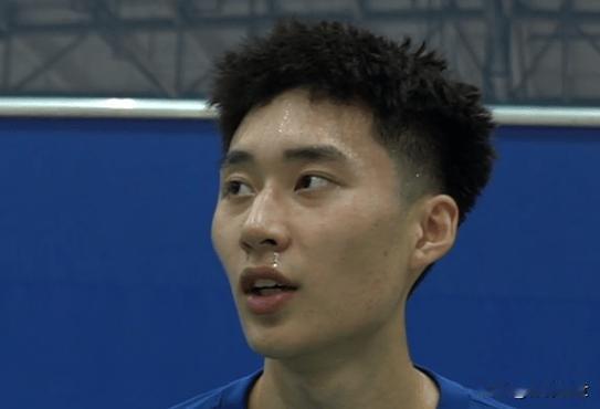 四川男篮球员段睿骐说这个赛季才是他真正的第一个赛季，真挺感慨。上赛季他受伤了，没