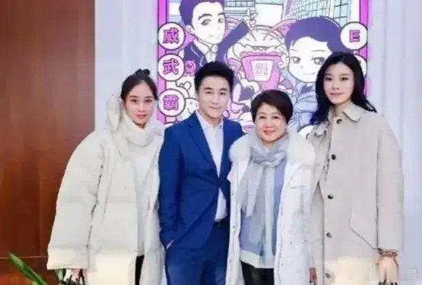 奚梦瑶表示被婆婆认可是因为一场麻将，何猷君说妈妈很喜欢她，觉得她耐心好情商高。四