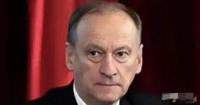 美为何不跟中国打？德国军事专家的一番话，回答了这个问题，他直言，如今中国的军事力