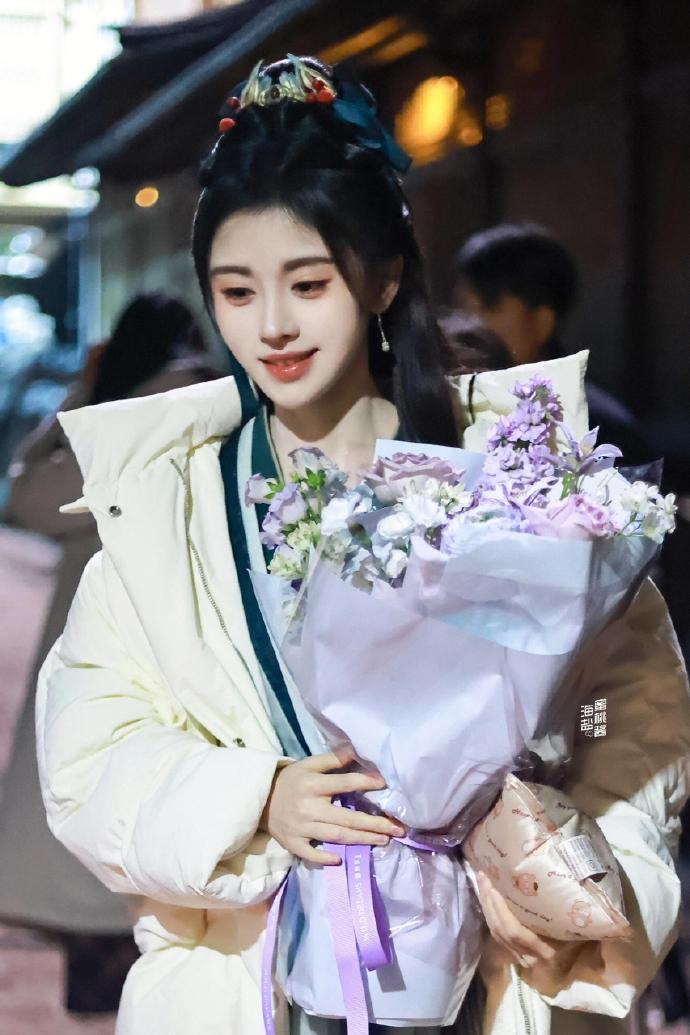 鞠婧祎姜黎非 jjy鞠婧祎千香 不萌则已 一萌惊人^ω^ 
