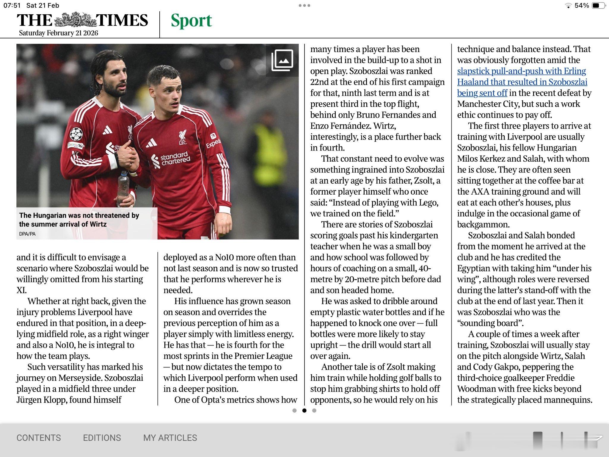 泰晤士报记者乔伊斯透露索博和萨拉赫经常一起加练任意球。并且 索博影响力逐年递增。