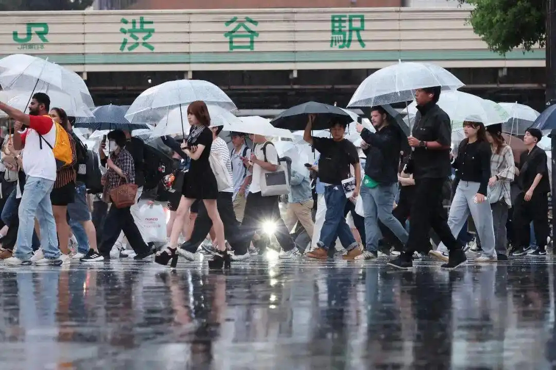 【日本治梅毒的药不够了 】日本梅毒疫情原因据新华社，日本近年来梅毒患者数量居高不
