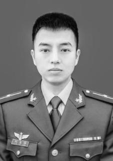 刘吉峰，男，1995年1月出生，汉族，中共党员，龙岗区南湾街道（户籍所在地），2