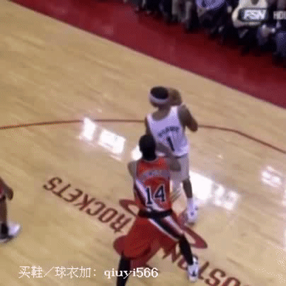 就是飘逸！这样的翻身后仰跳投也就麦迪了…… ​​​
