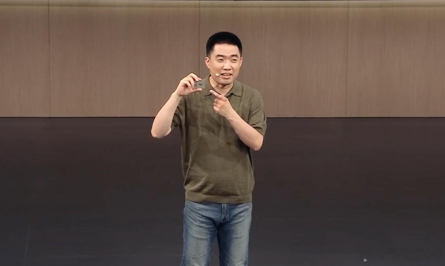 今天理想的 Livis Day，其实应该开在 L9 Livis 发布之前。如果我