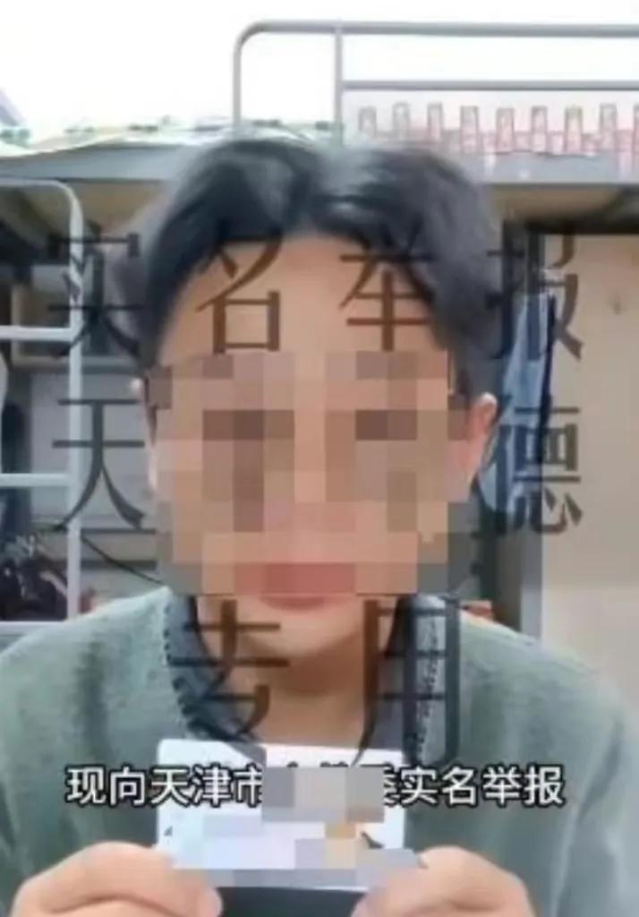 #举报助学金评定不公学生：有人疑作弊#助学金的核心是“助”，亦即对家庭经济条件不