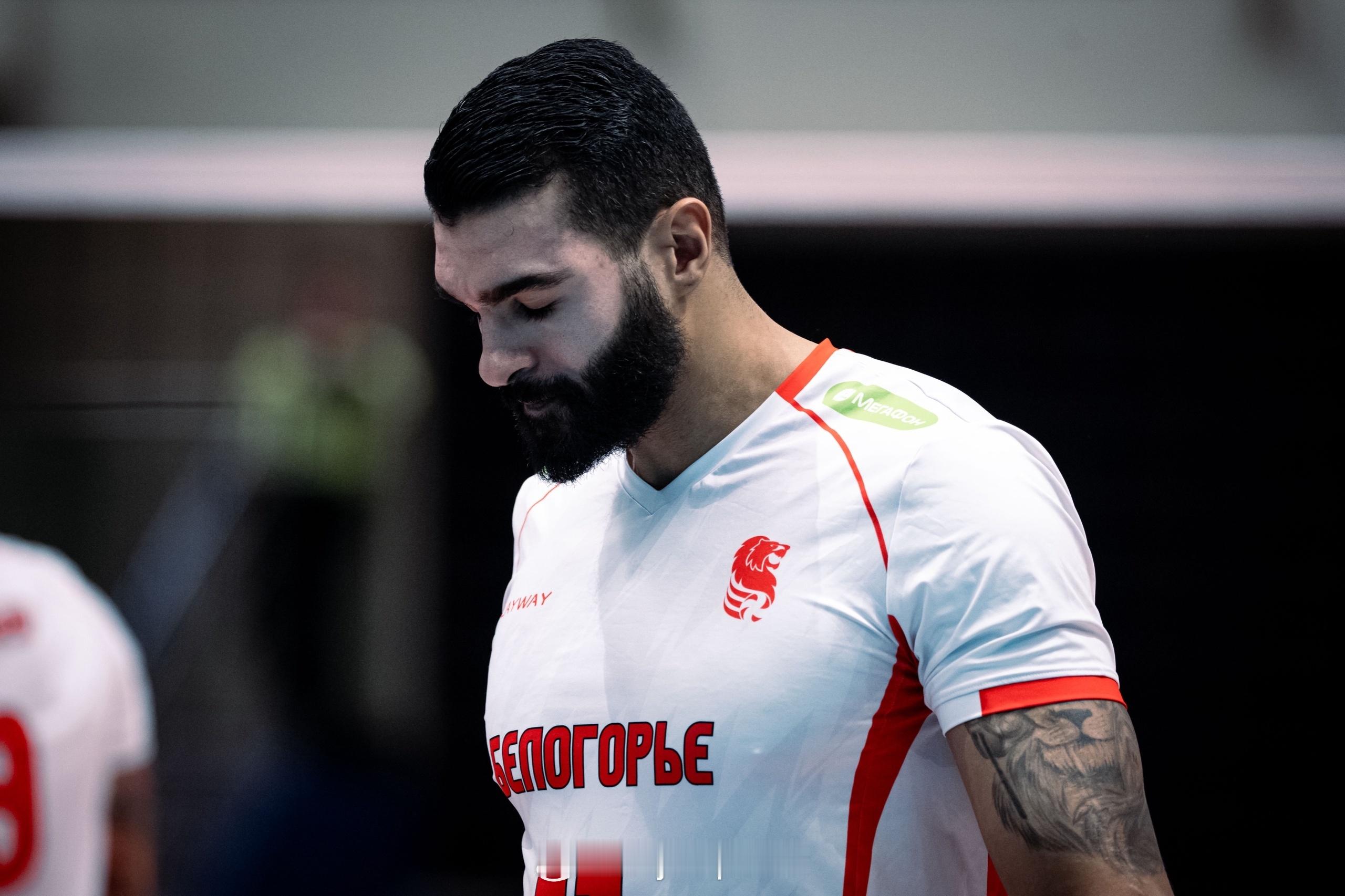 【别尔哥罗德男排雪上加霜】国际排坛动态 11月7日，俄超别尔哥罗德男排宣布，主力