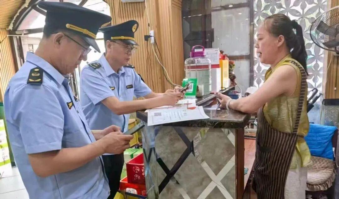 “网格净域”在行动 跑出基层市场治理“加速度”

为深入贯彻落实市市场监管局“党