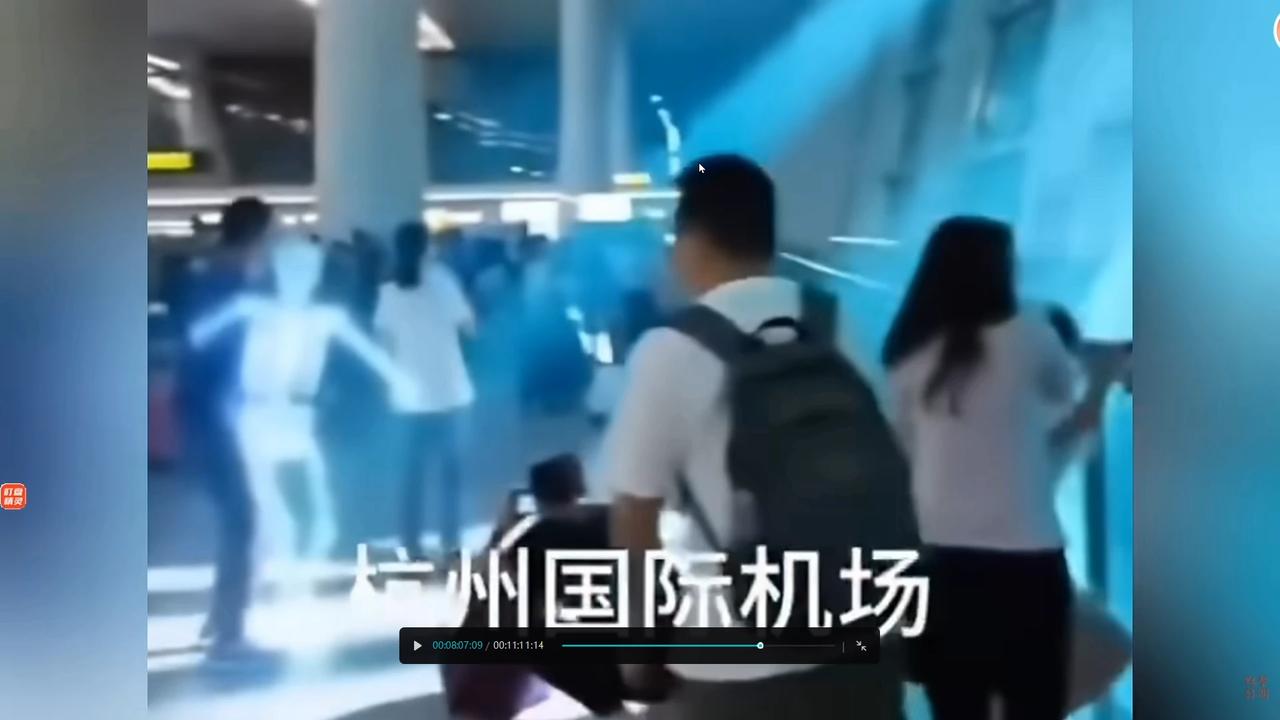 月球人真的不高兴了。找个屁水！