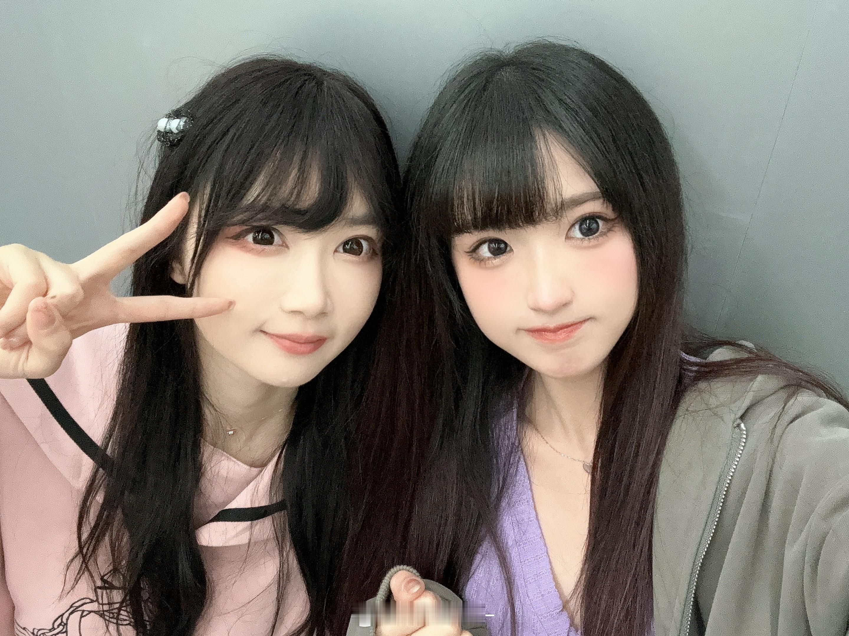 老婆贴贴[哇] ​​​