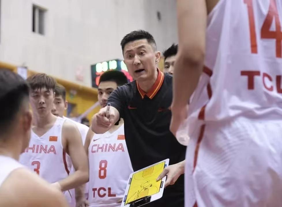 换帅讨论持续发酵！杜锋卸下宏远主帅，客观具备重返国家队条件
 
中国男篮不敌日本