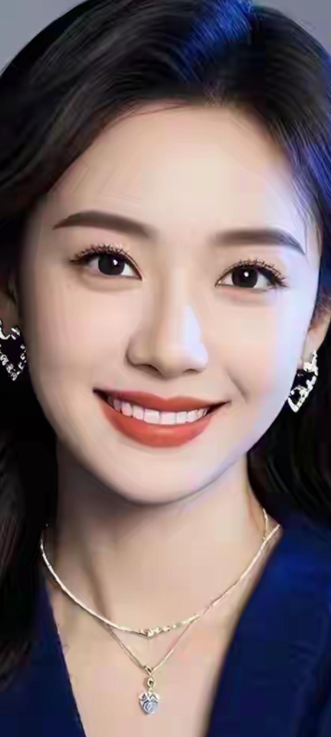 微笑的魅力，闪耀的耳环，精致的项链，自信满满！😊✨💎