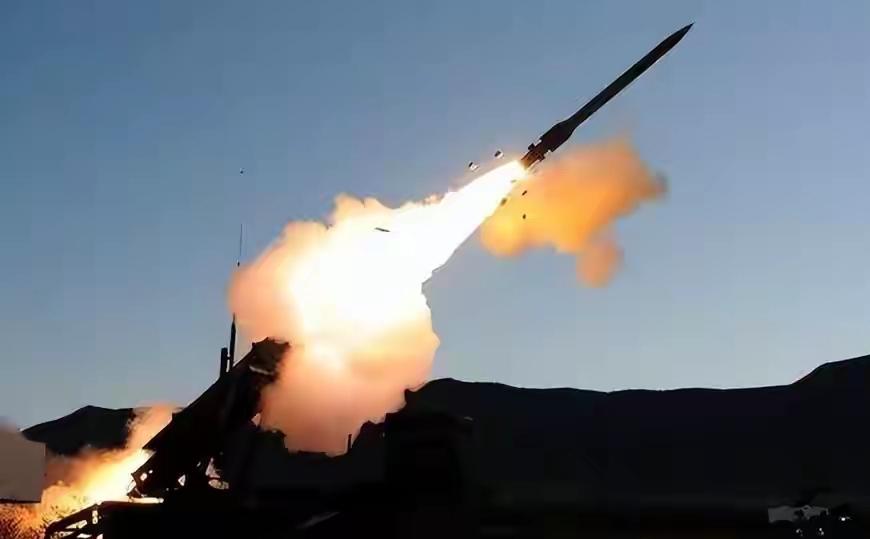 俄专家直言:中国导弹力量能在区域冲突开战头半个小时内就奠定胜局。

俄罗斯军事专