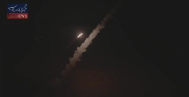 伊朗对4个美军基地发动打击，伊议长：这些基地保护不了任何人
伊朗伊斯兰革命卫队于