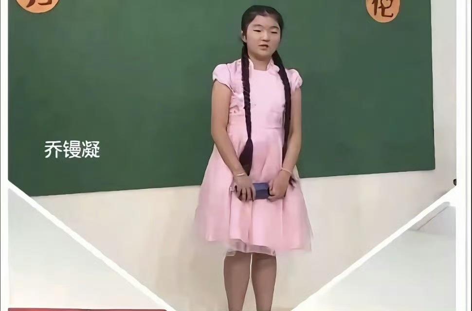 抛开事实不谈，
把汪苏泷和张碧晨搅得一团乱，
这旺仔小乔到底是谁呀？

查了一下