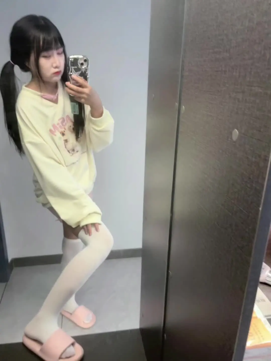 缘分跟冰块一样 握在手里就会化掉