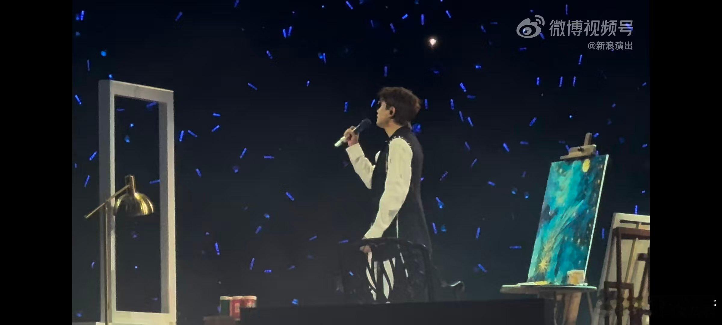 张杰张杰演唱会歌单周周上新 张杰未LIVE巡回演唱会张杰演唱《红尘录》，一开口就