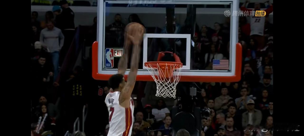 鲍威尔半场15分！热火143比107大胜公牛！快船把队内头号得分手鲍威尔白送给热