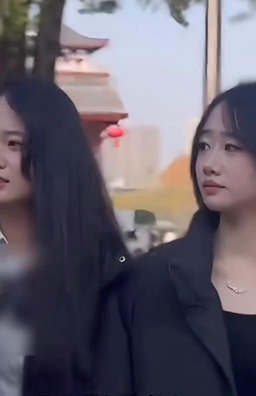 我不想结婚，我不想要孩子，我可能五十岁就要开枪自尽。你们觉得为什么现在年轻人越来