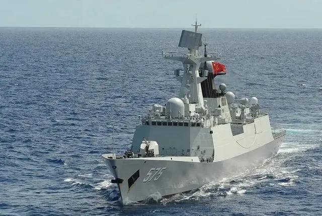 为什么没有国家买052D？因为就算中国白送，大多数国家都不敢要，因为养不起！05