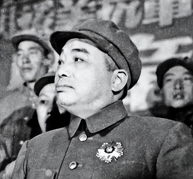 1951年，彭德怀要在朝鲜枪毙周总理的女婿，总理得知后，急忙给彭德怀发电，要求将