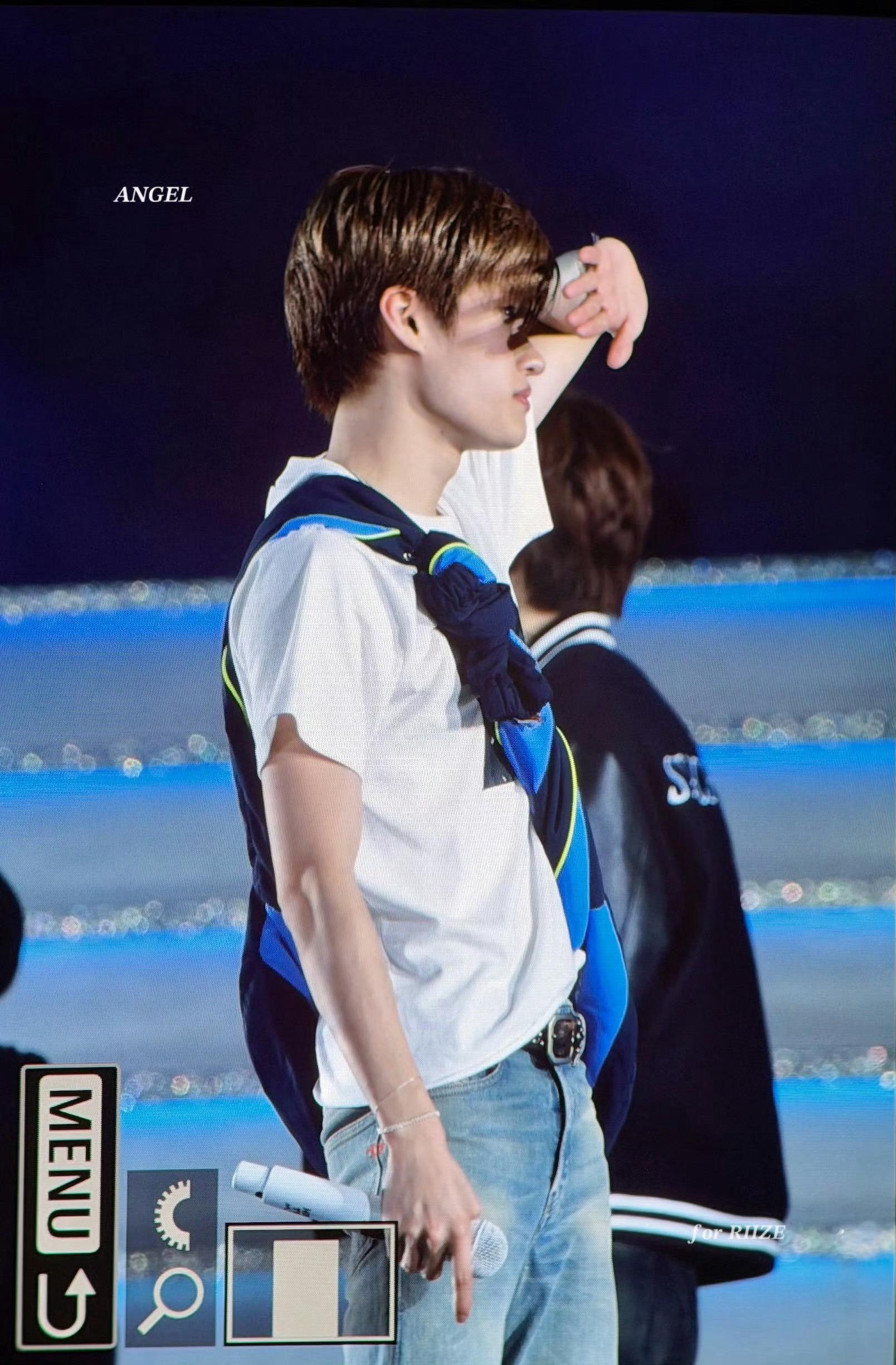 有时候我就在想是不是对你的要求太多了呢！ 