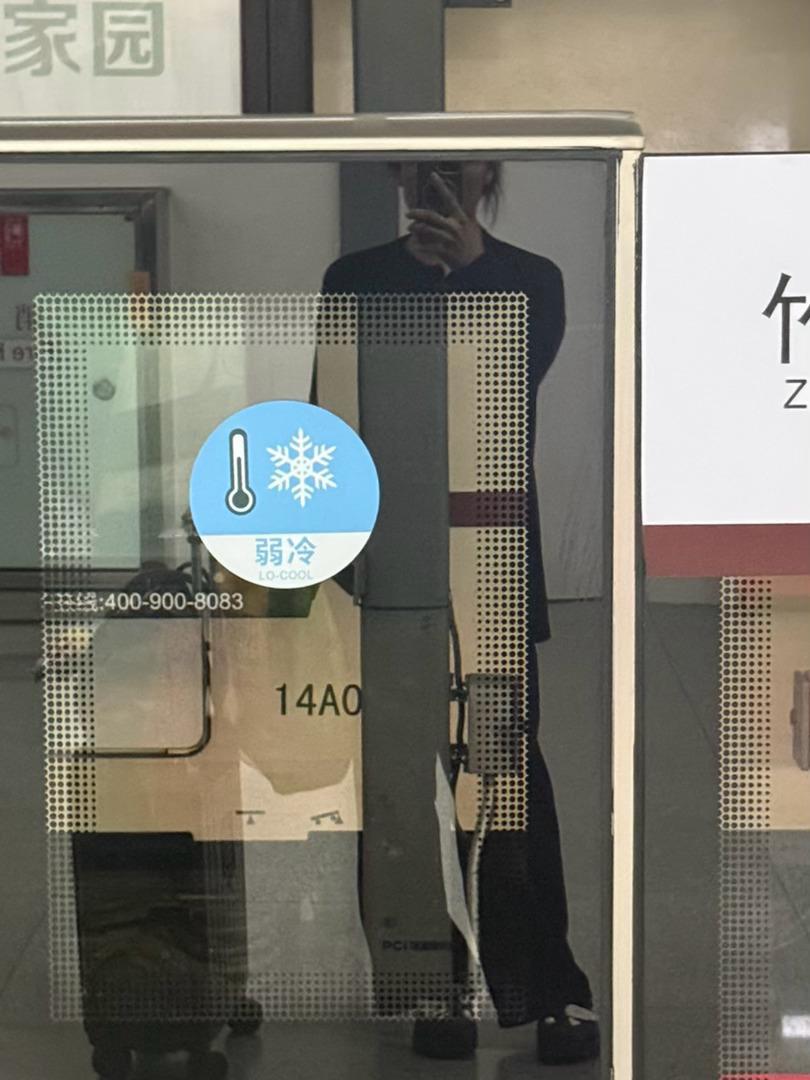 哇塞这个反光镜拍得我好喜欢啊！ 