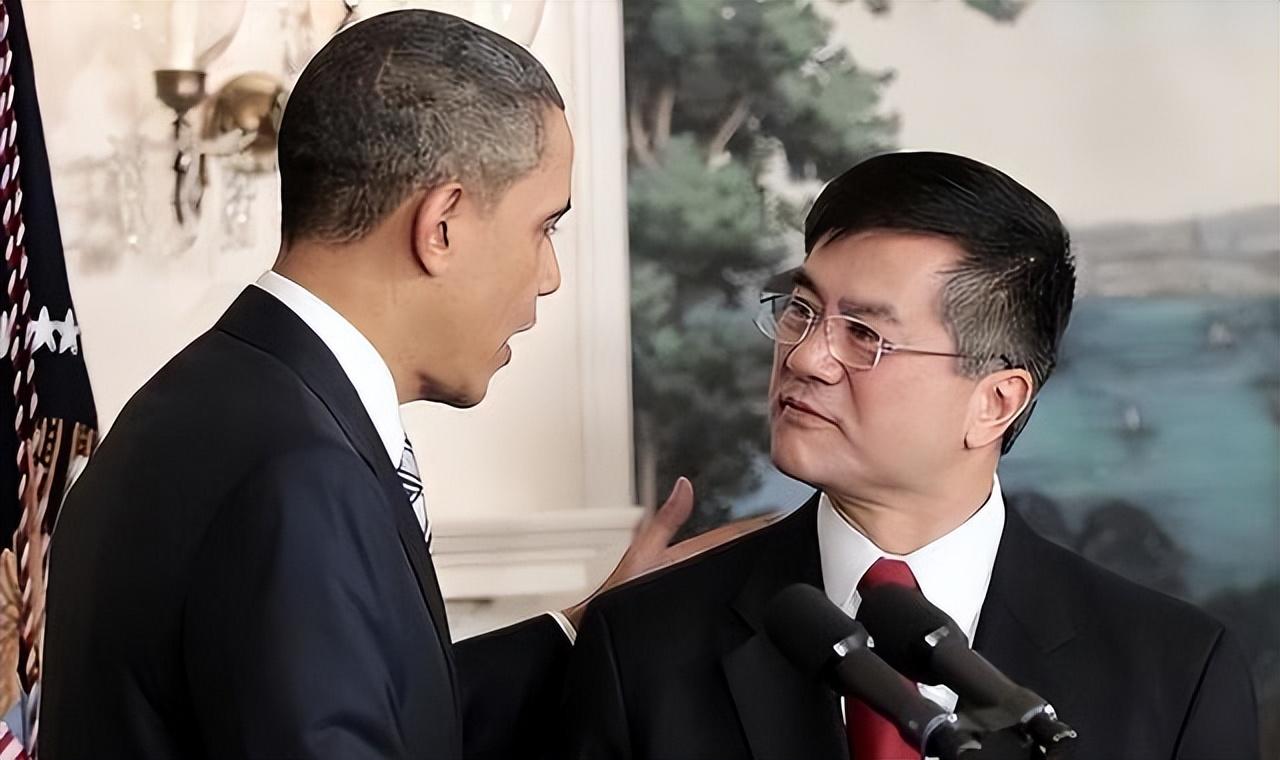 美国华裔部长骆家辉，在任时打压华为，退休后到中国捞金？
 
2010年11月7日