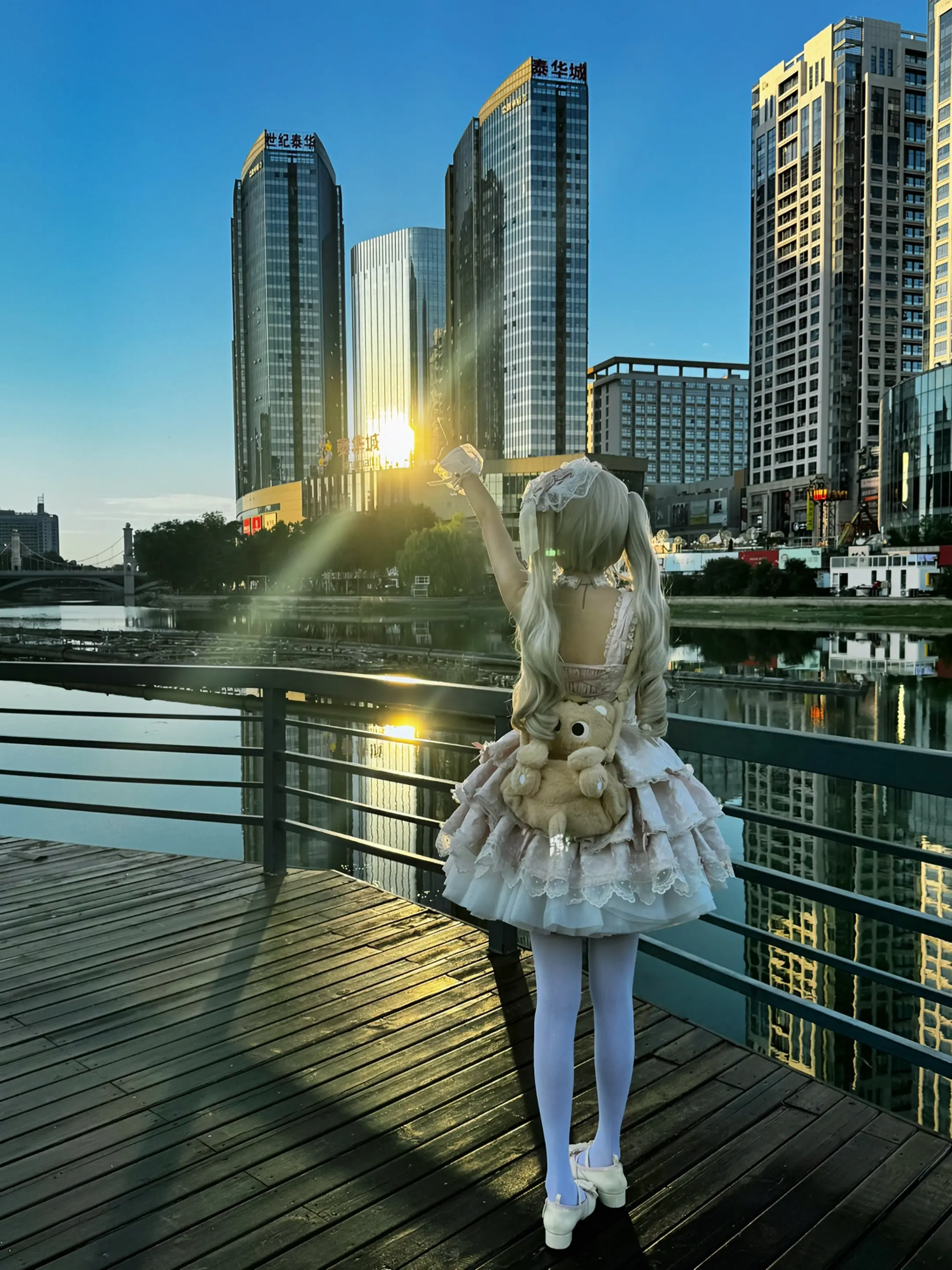 重逢的时候 心跳比我先认出你