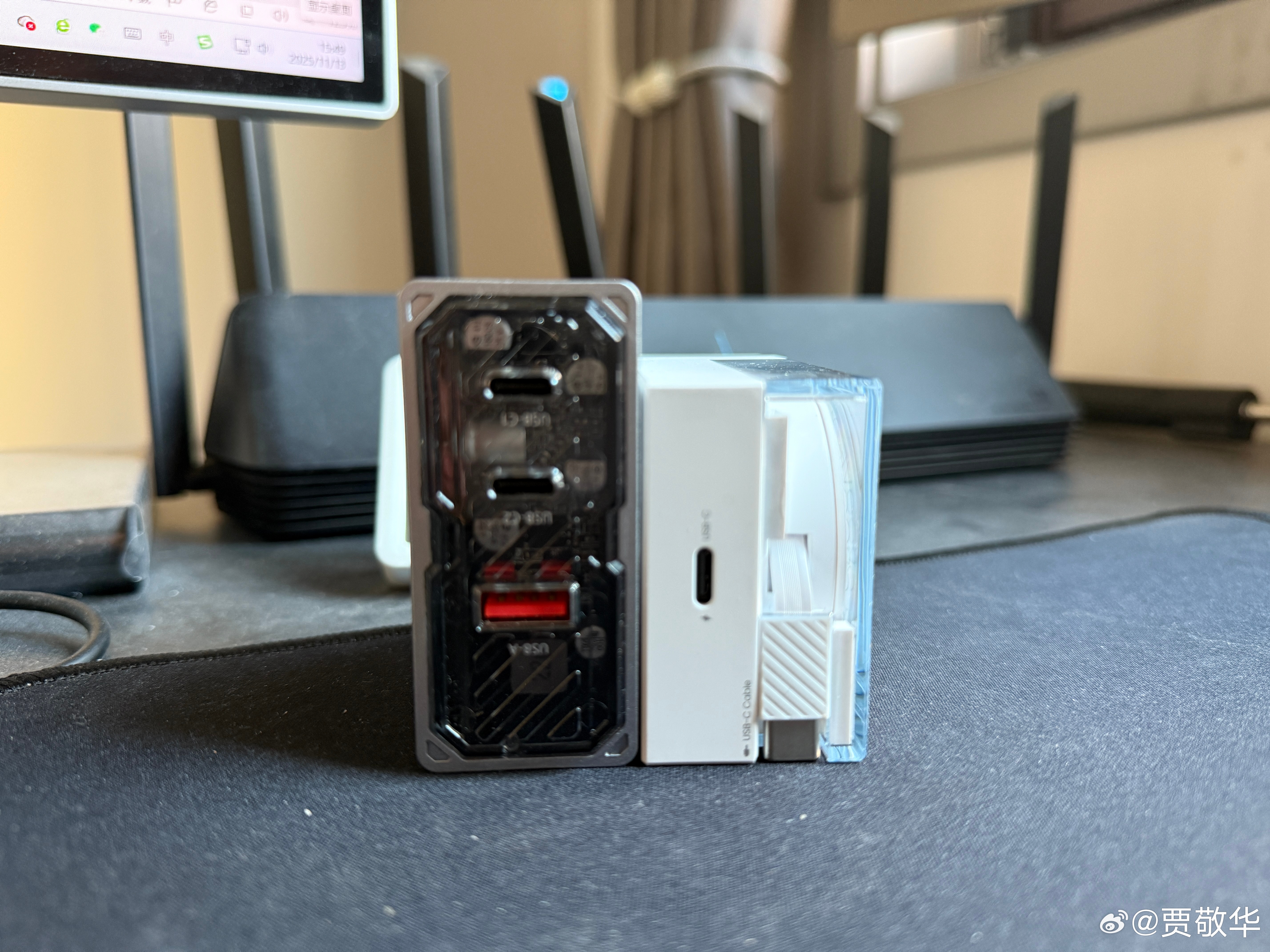  今天暖气热乎起来啦，再过几天可以穿短袖啦。起床，搬砖去！ 