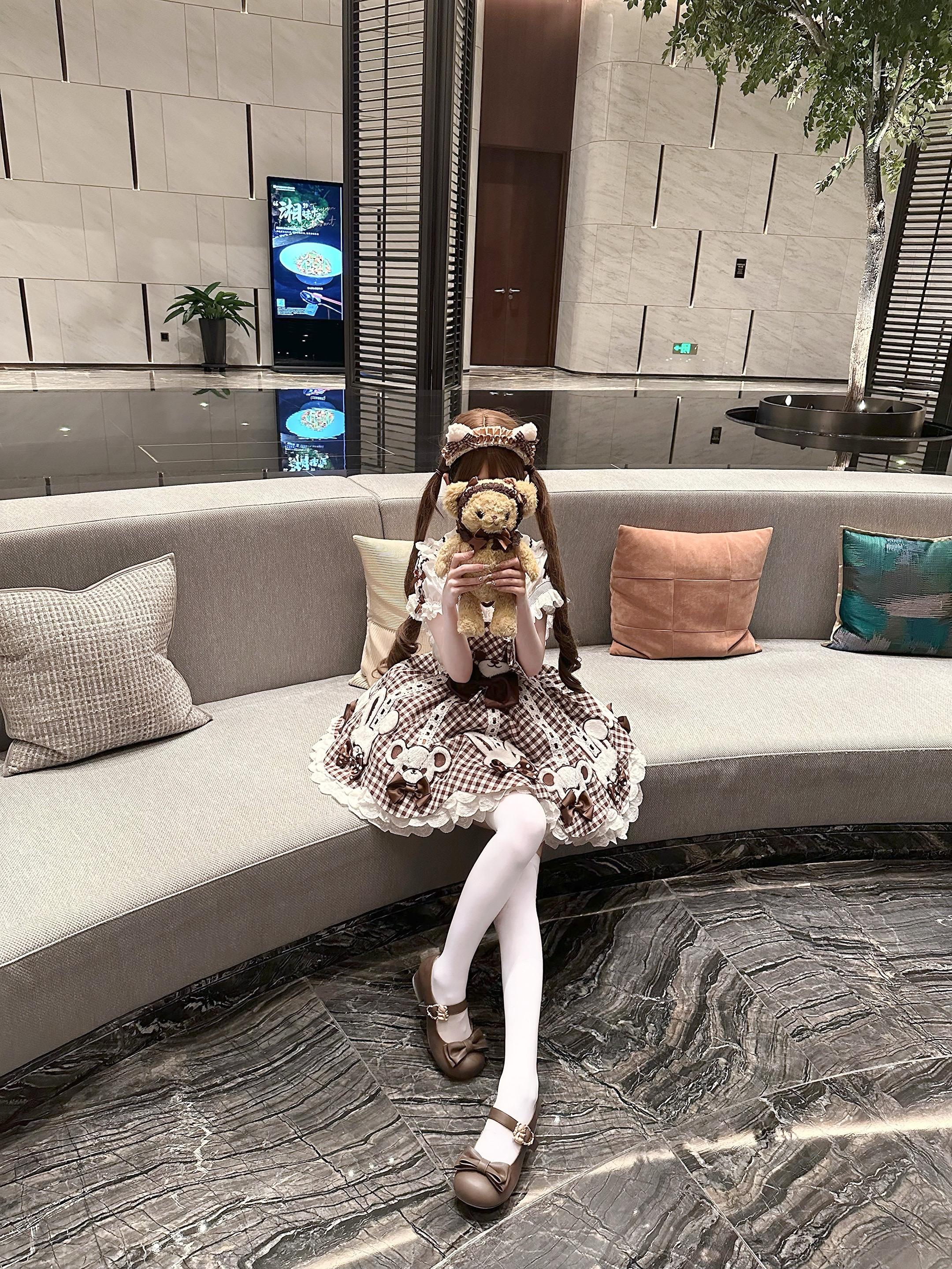 我很需要陪伴 很需要 我总想要你把所有时间都给我 对不起难为你了