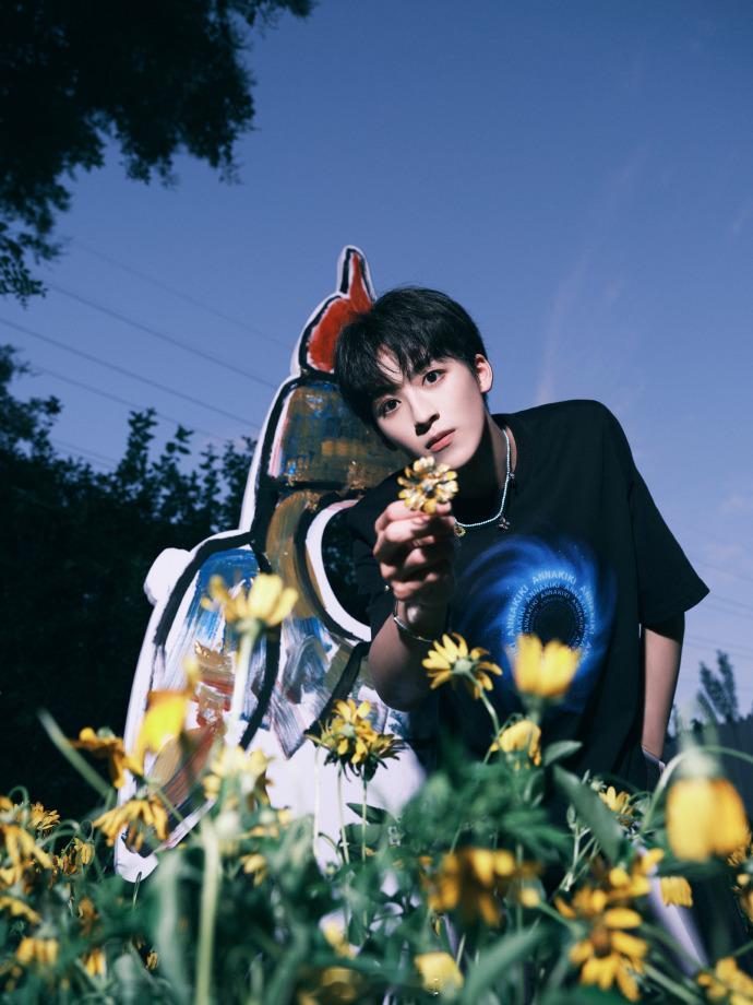 #何洛洛更新一波##何洛洛更新一波plog# 何洛洛更新的plog精彩绝伦，胶片