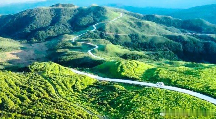 小芳画面好美小芳可以上国家地理了小芳镜头捕捉绿水青山，景色纯粹治愈，画面质感出众