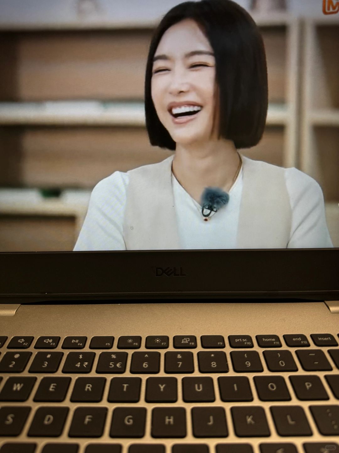 我真的笑到地动山摇！！！！哈哈哈哈哈哈哈哈哈