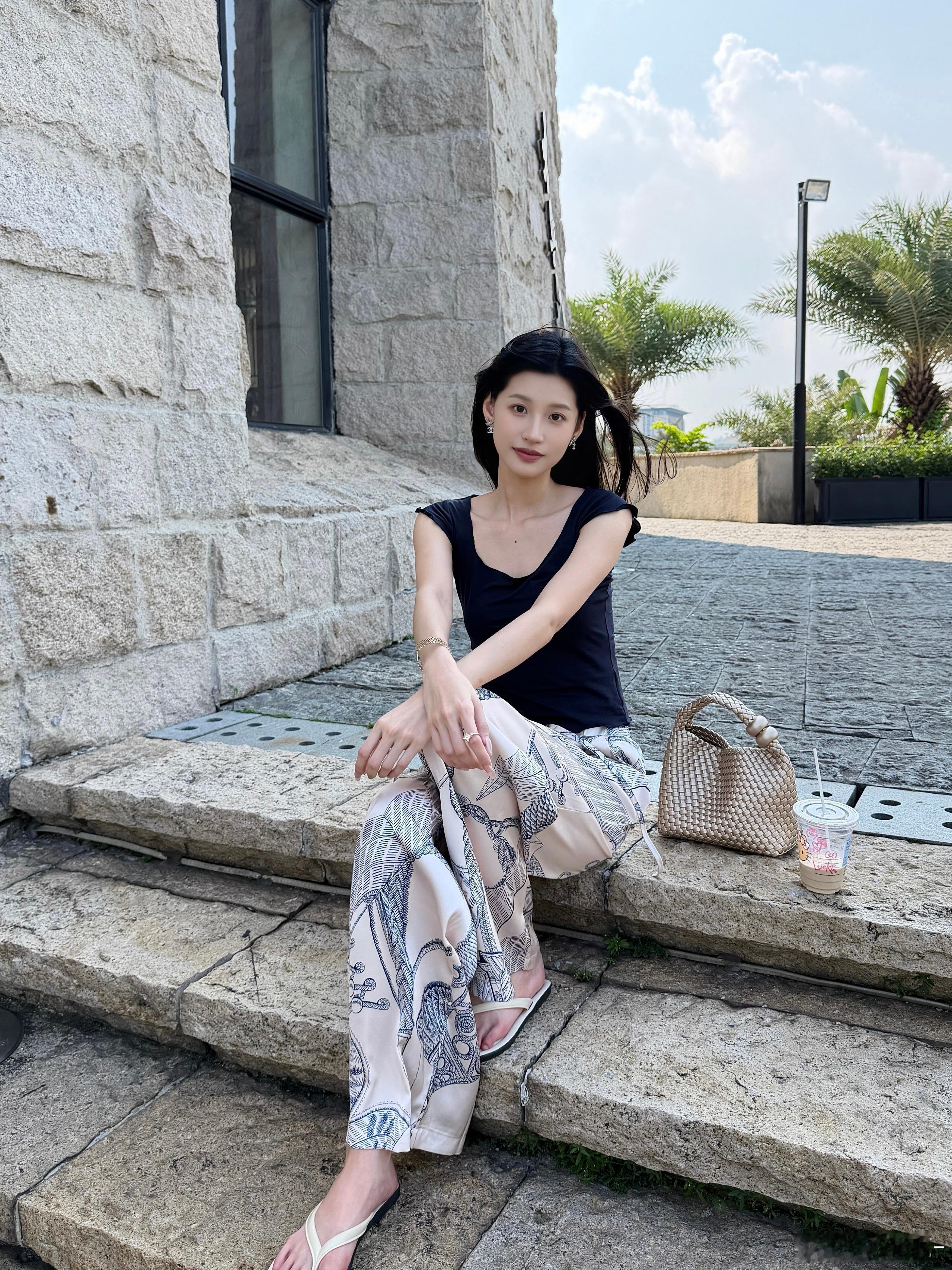 我几乎虔诚的相信 女人不必说抱歉 