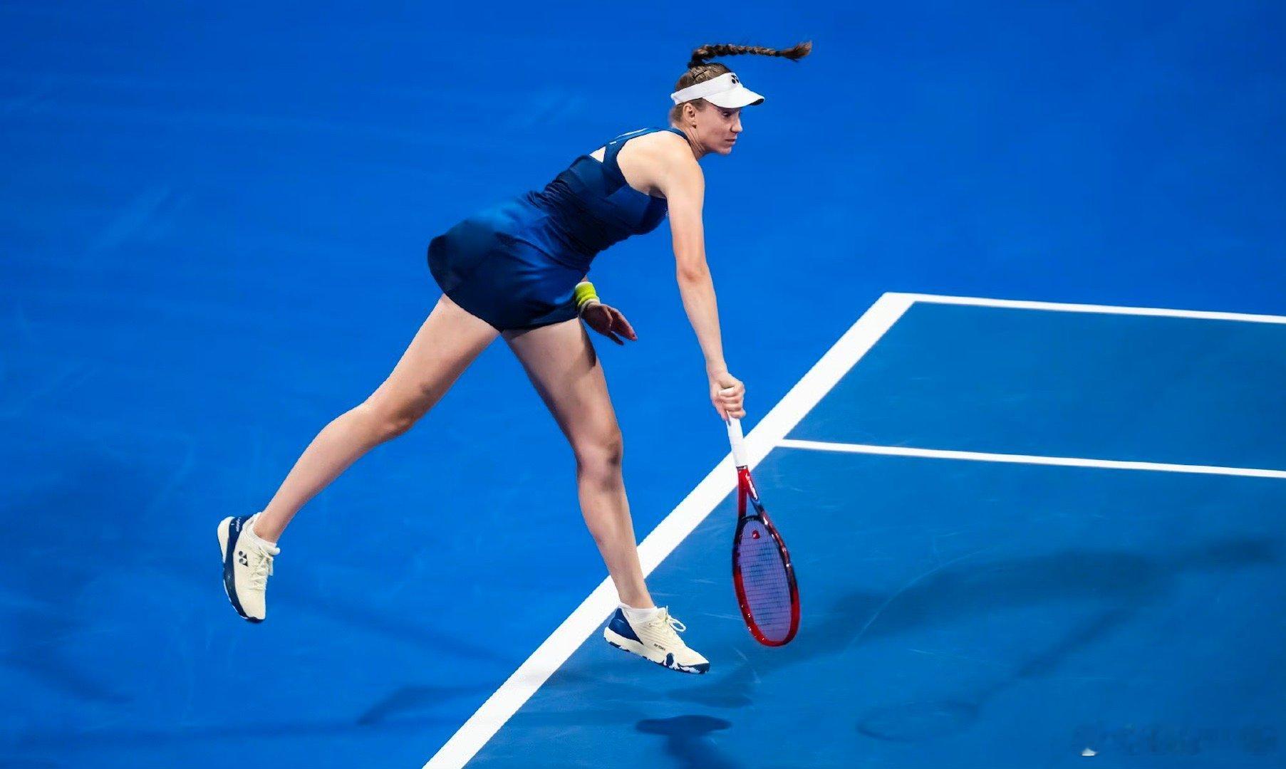 姆博科太惊人了！淘汰莱巴金娜！WTA1000多哈站1/4决赛，10号种子姆博科在