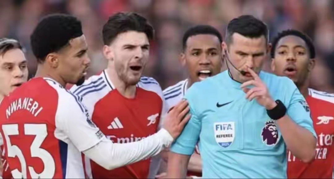 伤病潮+阵容调整！阿森纳双线承压 加布里埃尔缺阵1-2个月阿森纳近期遭遇双重打击