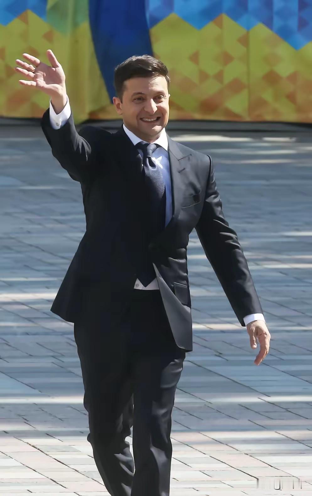 快讯！快讯！
10月31号，乌克兰总统泽连斯基突然发帖叫板了，说已经和情报部门敲