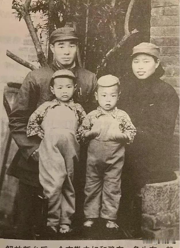 1940年酷暑，八路军团长撞见一辆稀罕马车，当场揪出日军卧底侦察队
 
40年酷