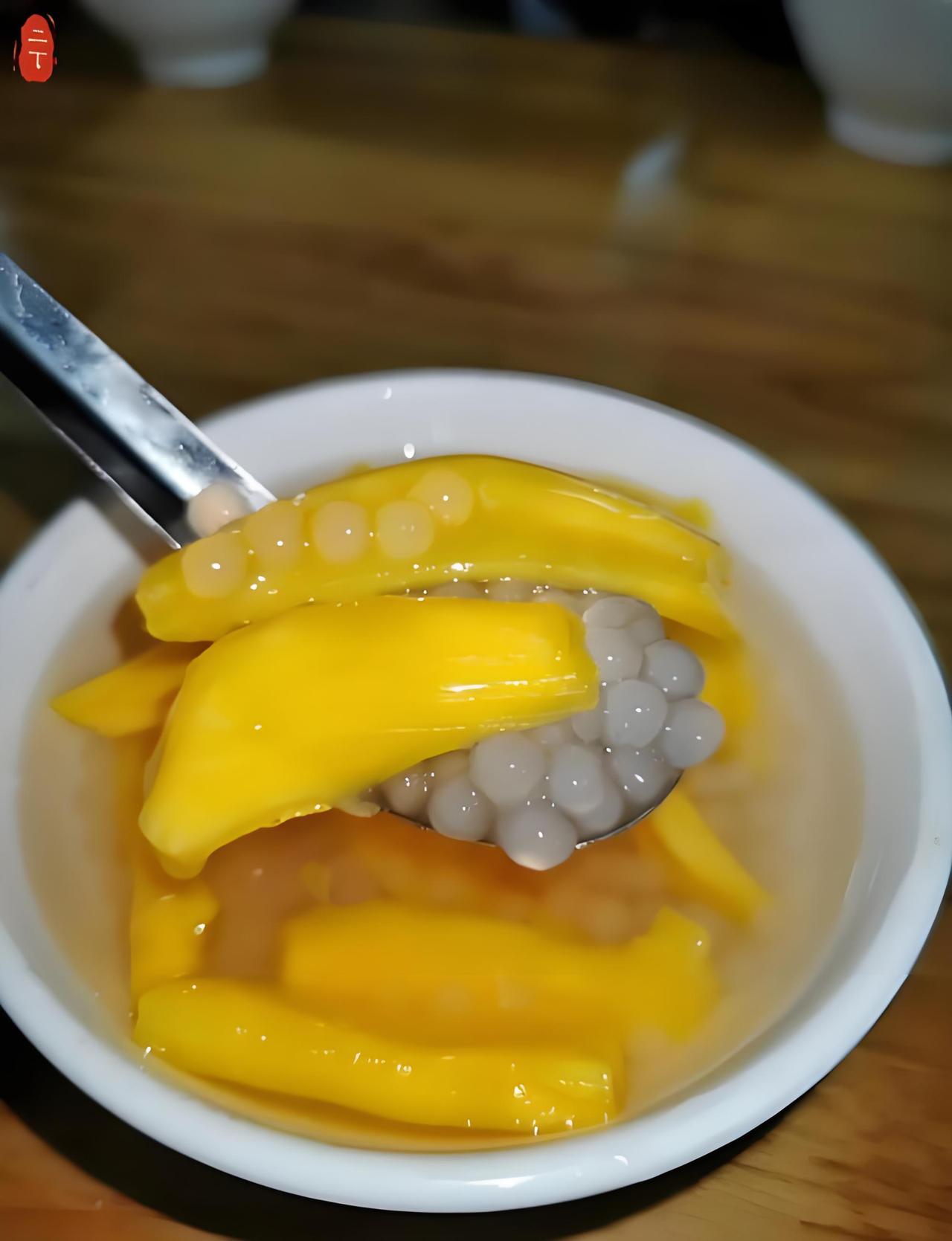 在市场里，倘若消费者都是这类群体，新开业一家店铺，其他店铺的生意必然会受到影响，