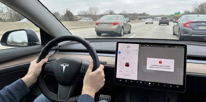 【特斯拉面临2.43亿美元赔偿，法院认定 2019 年 Autopilot 致死