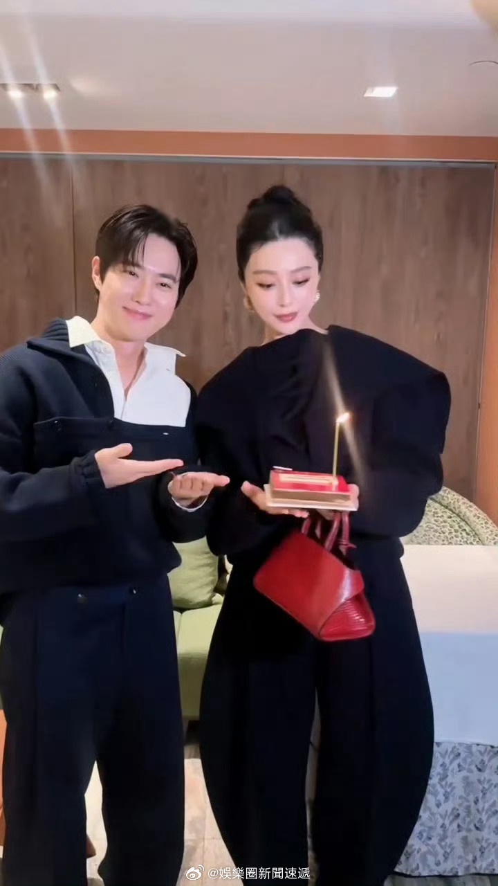 【Theqoo】EXO SUHO 给范冰冰 （）庆祝生日，好神奇的联动喔[点赞]